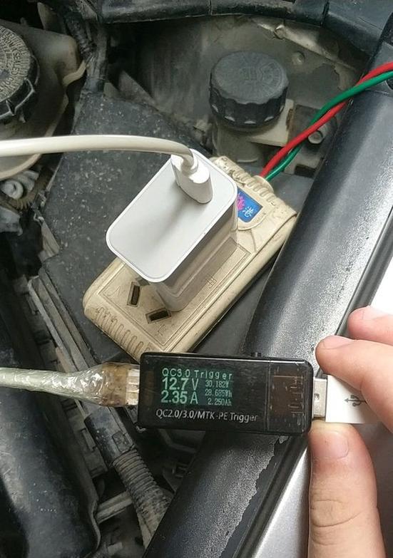 电瓶充电器接线圈的正确步骤是什么？