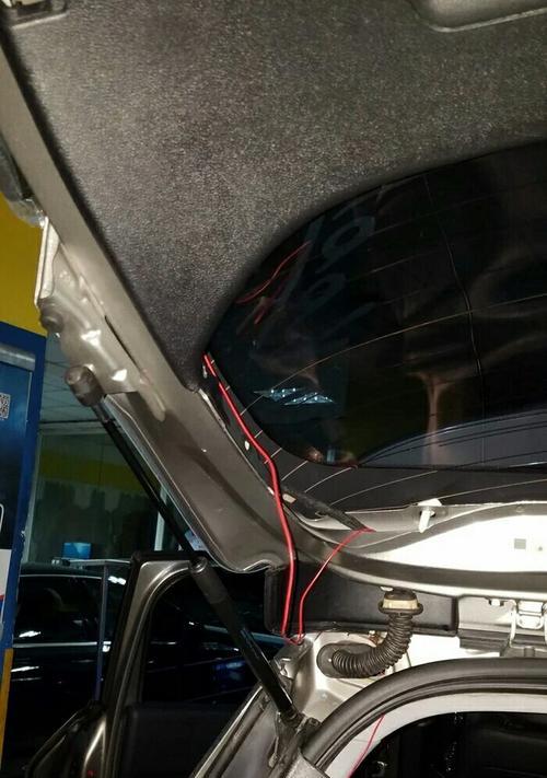 手机后背玻璃摄像头的安装方法是什么？安装过程中应注意什么？