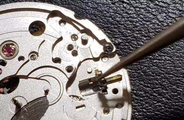 探盘相机镜头拆卸步骤？拆卸过程中应注意什么？