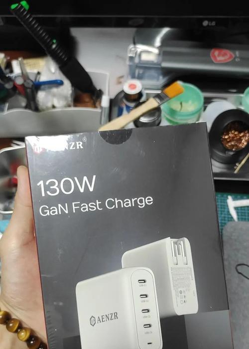 手机多口充电器的速充功能是什么？使用时应注意什么？