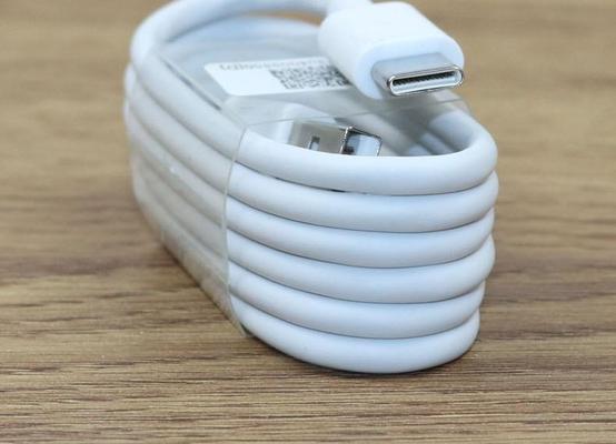 哪种充电器适配oppo快充？使用非原装充电器安全吗？