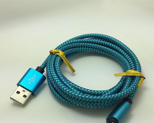 超长加粗充电器传输线的特点是什么？