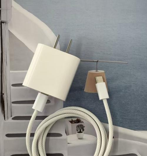 苹果4合一充电器插头有何特点？如何选择合适的型号？