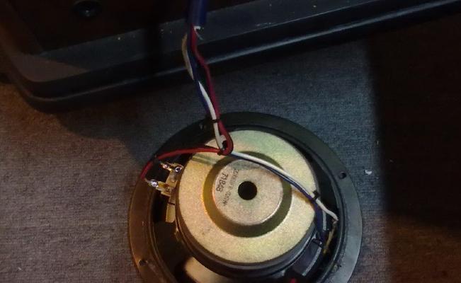 音箱低音损坏的修复方法是什么？