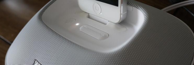 小飞碟与音箱连接的正确方式是什么？