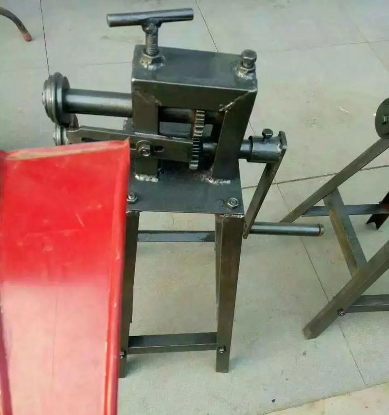 卷圆机操作系统设备组成有哪些？它们各自的作用是什么？