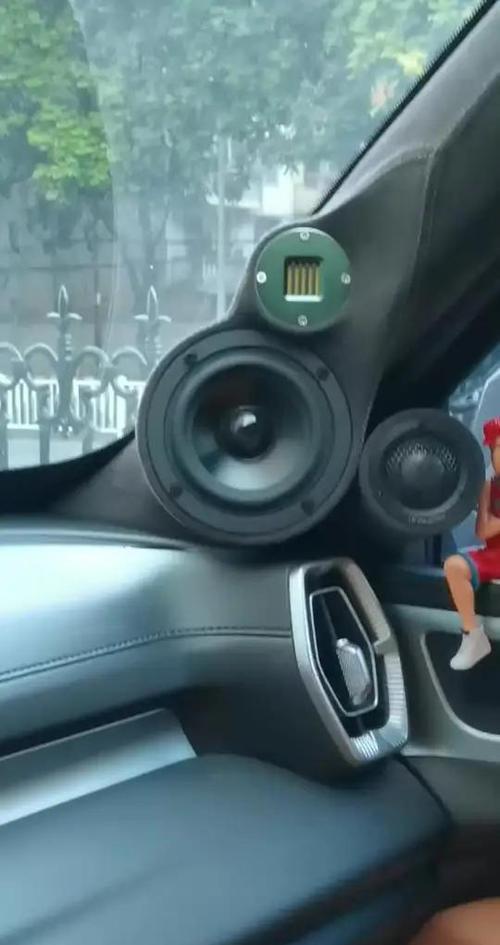 汽车底坐低音炮安装方法有哪些？