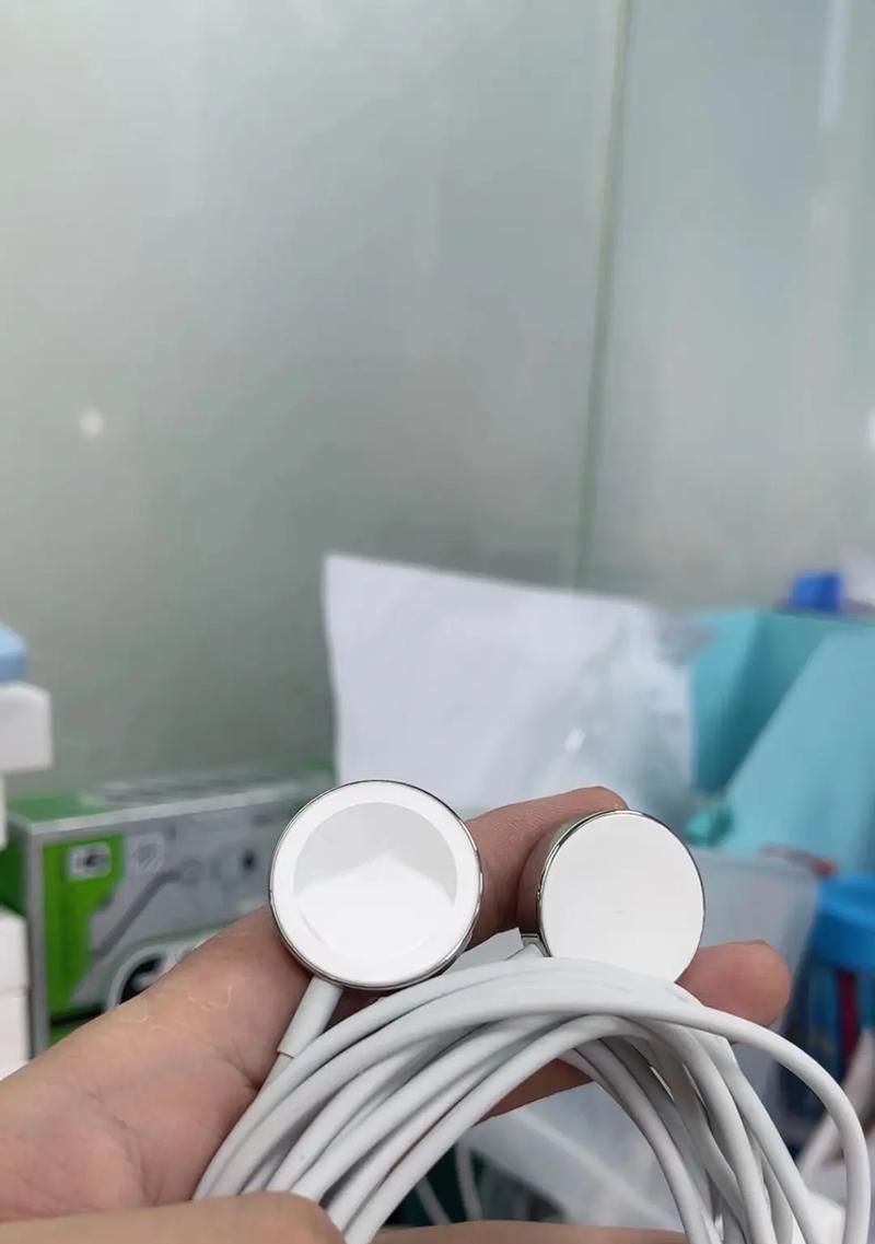 仪器充电器的充电线如何使用？连接手机时应注意什么？