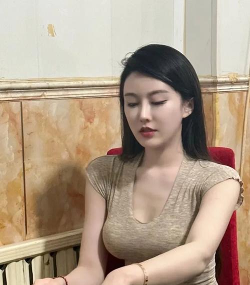 妻子是否应该换苹果手机？原因是什么？