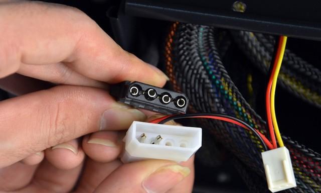 柚为外接电源的性能如何？使用效果怎么样？