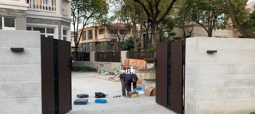 院子大门是否需要留电源？原因是什么？